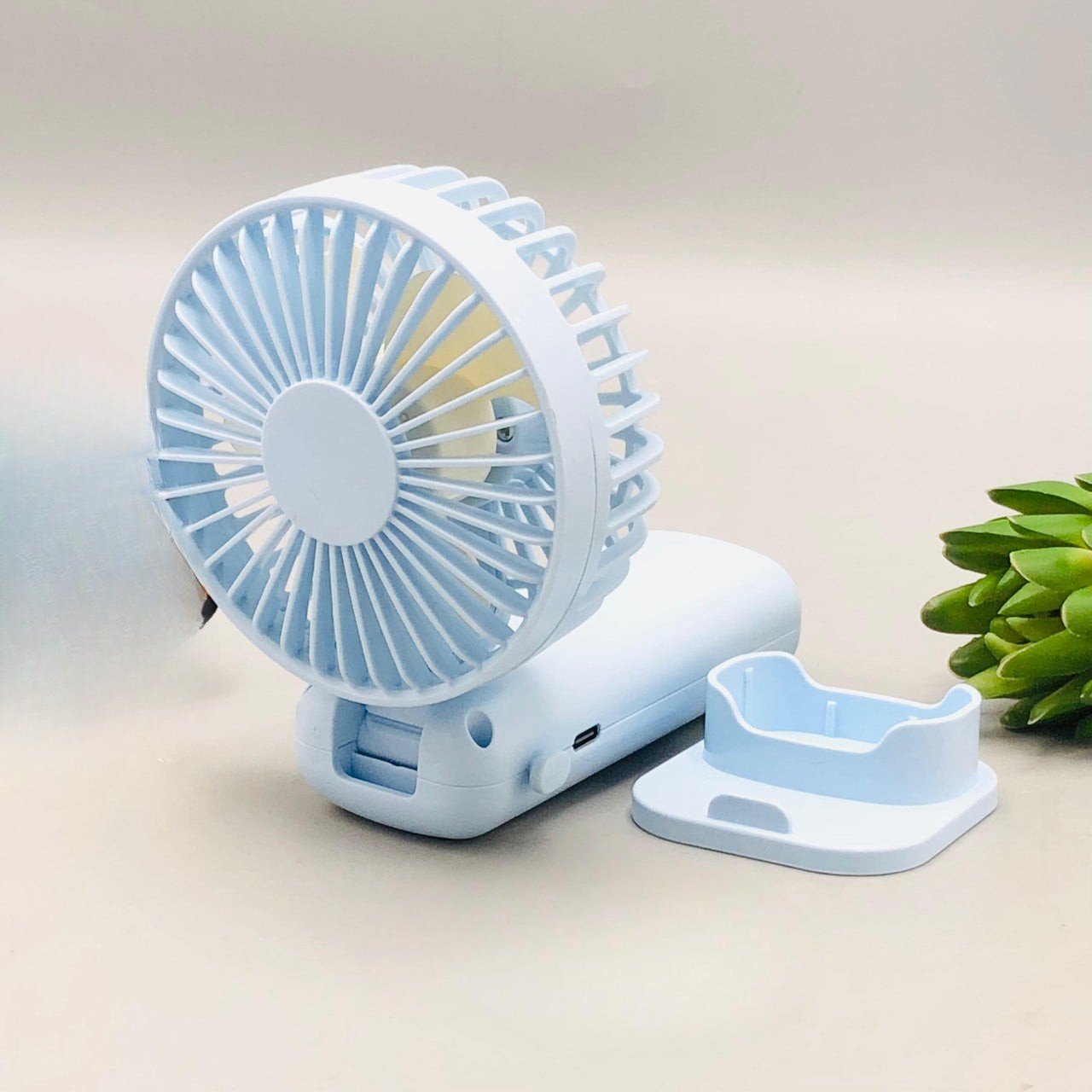 2026/05/1000419399.jpg mini fun portable rechargeable fan with digital display
